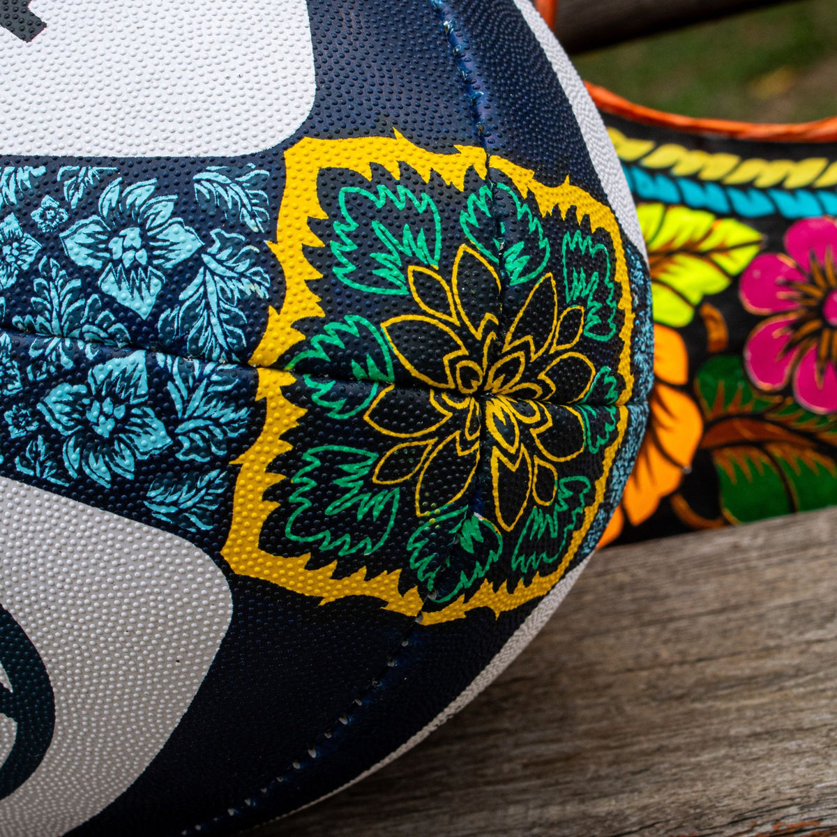 Gilbert Midi Wau Bulan with Key Ring - Official Souvenir Ball of Malaysia Rugby