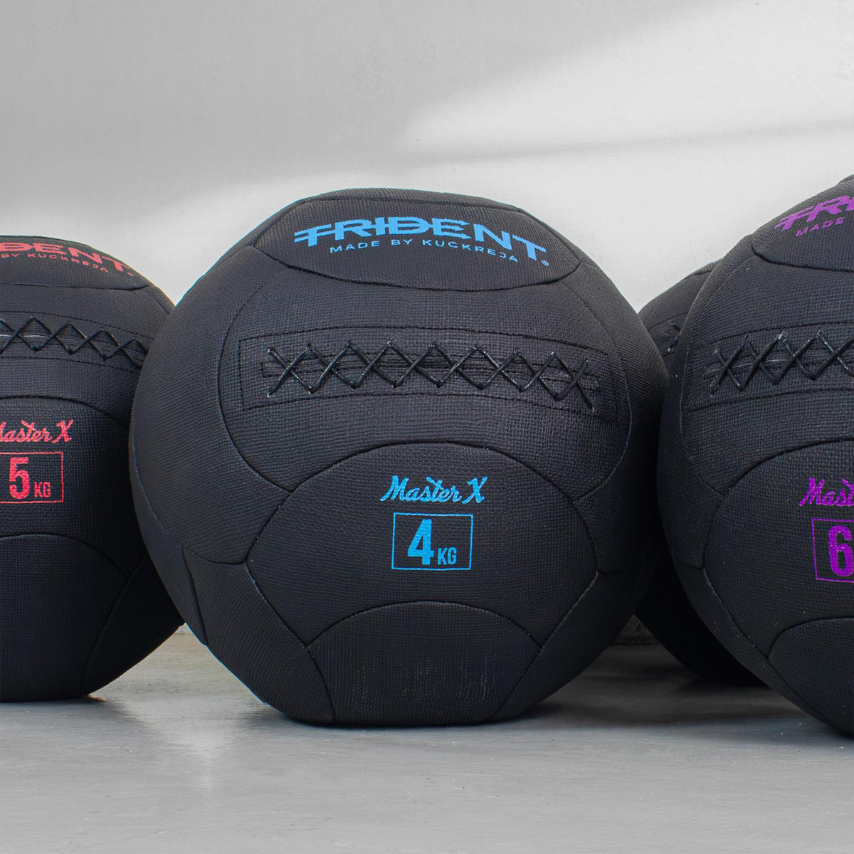 Trident Master X Premium Wall Ball - 4kg