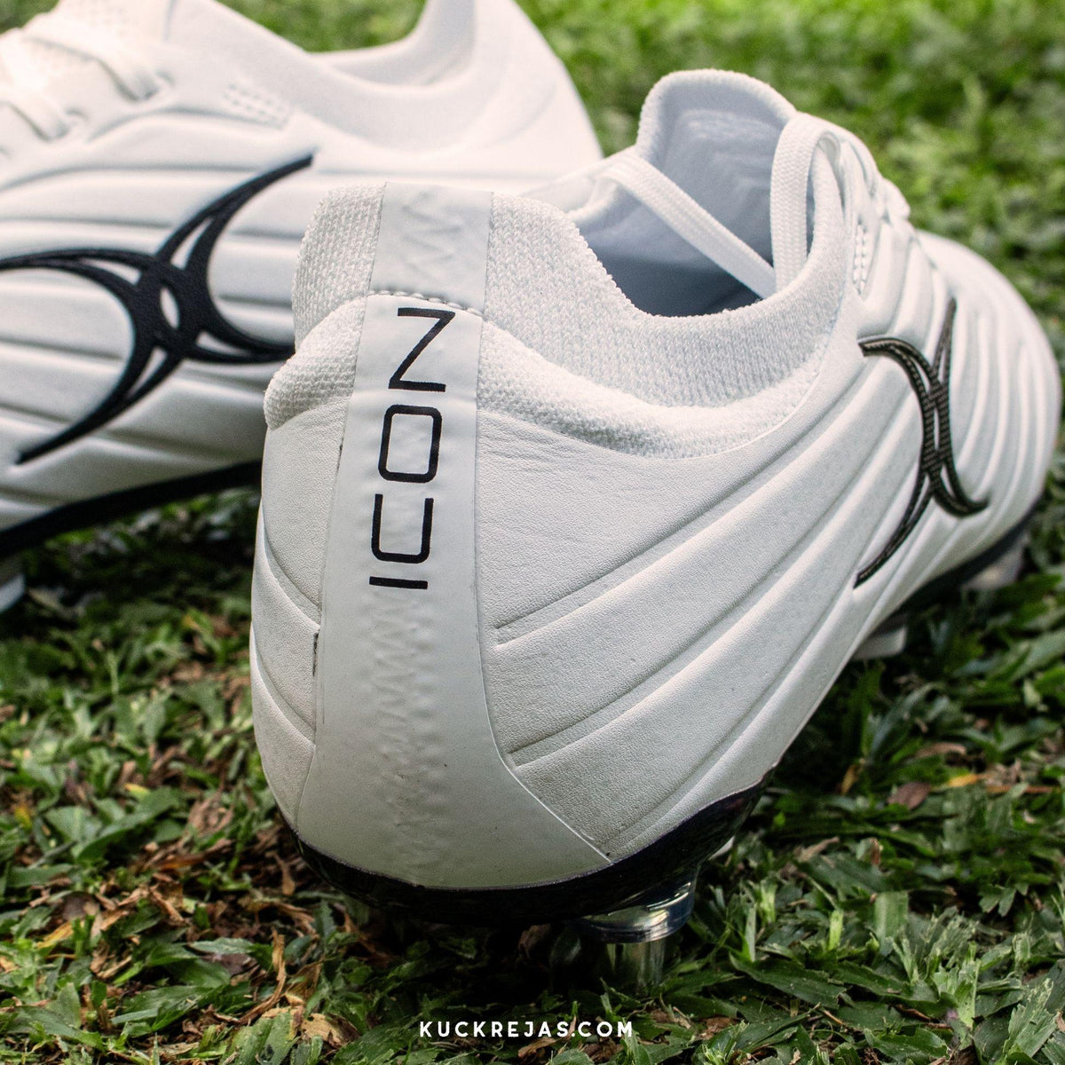 Gilbert Icon X Rugby Boots - 6 Studs (White)