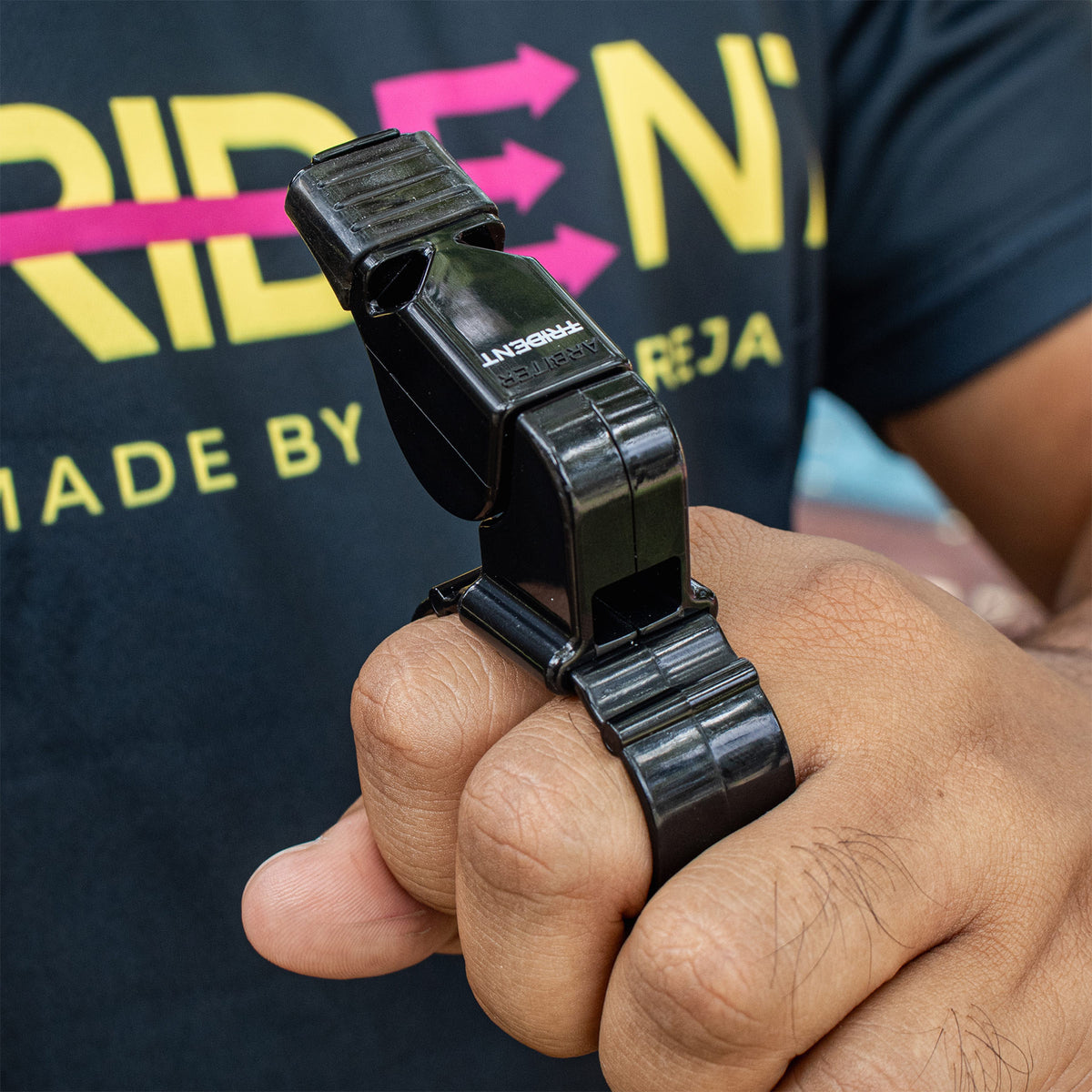Trident Arbiter SG Finger Grip Whistle